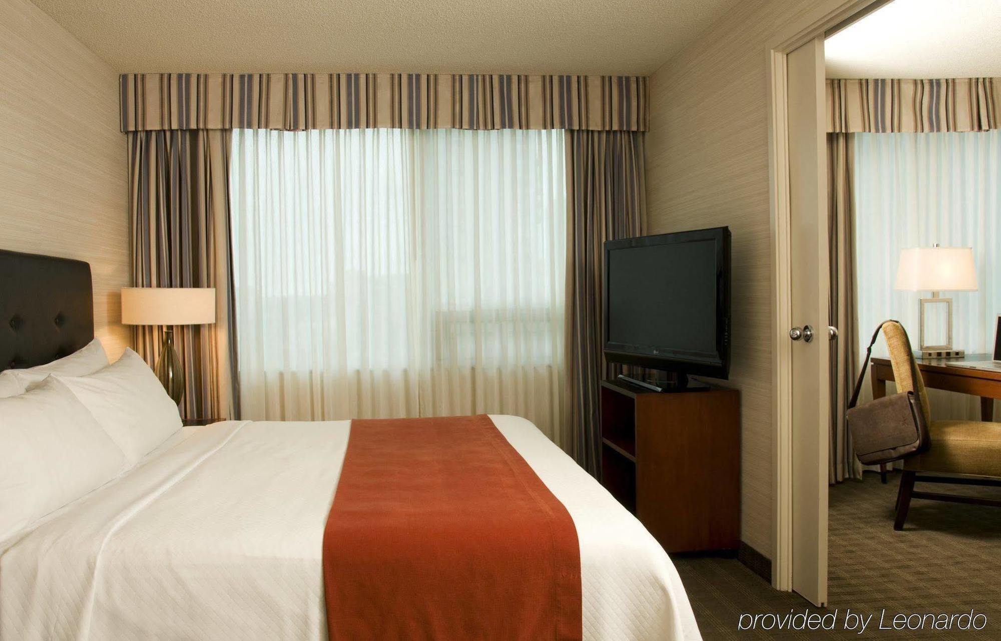 Cambridge Suites Toronto Esterno foto