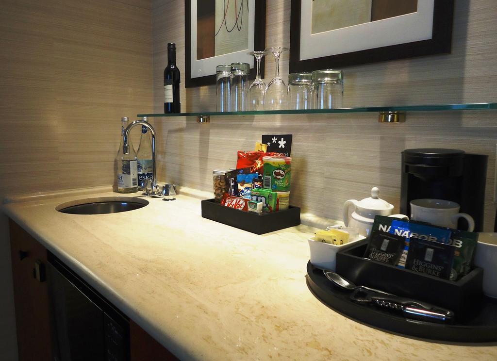 Cambridge Suites Toronto Esterno foto