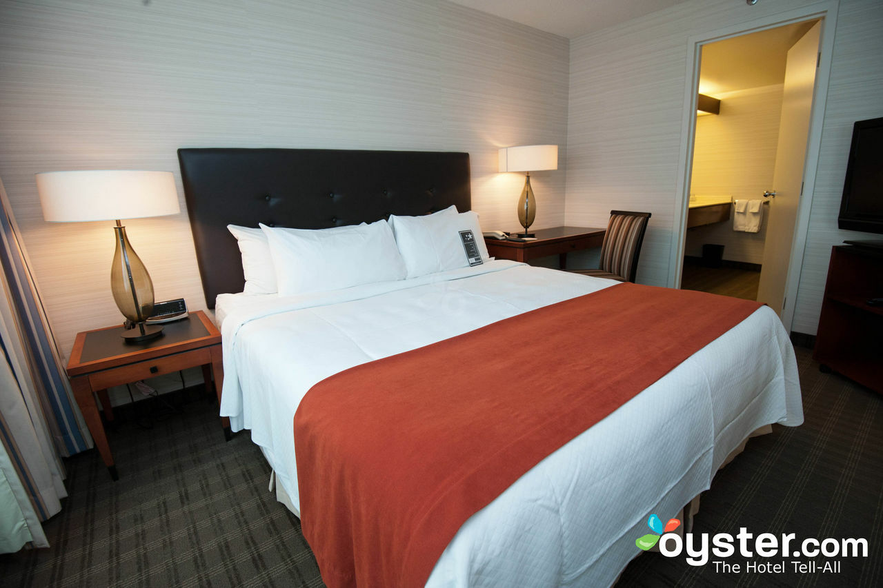 Cambridge Suites Toronto Esterno foto